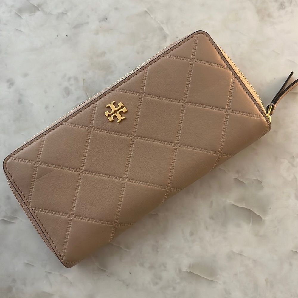 NWOT Tory Burch wallet